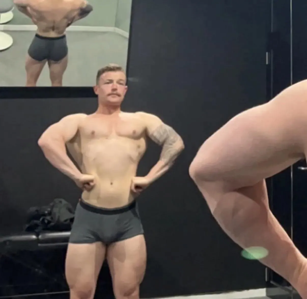 DrhorseJuice today, in a mirror